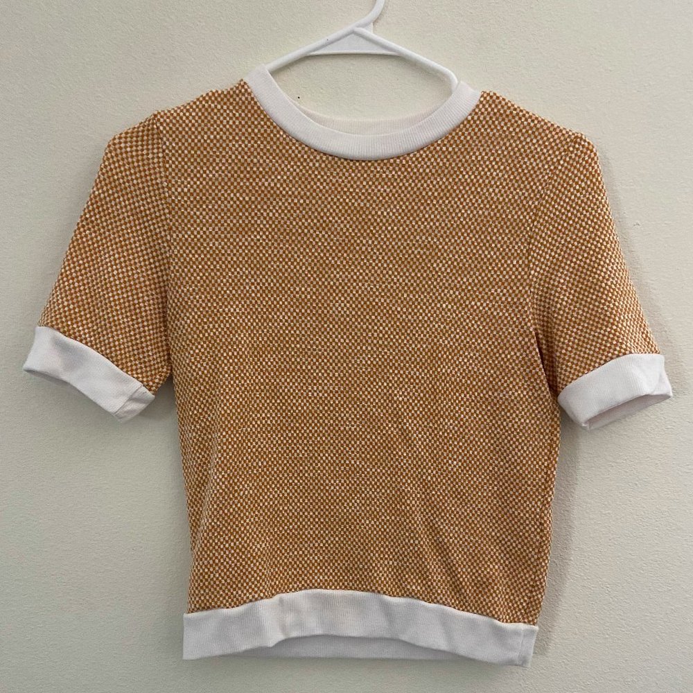 Au.ri.a Golden brown/white checkered crop top